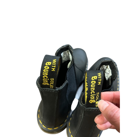 Dr. Martens Black Leather Chelsea Work Boots NWOT (men’s 11 / women’s 12 - Picture 6 of 10